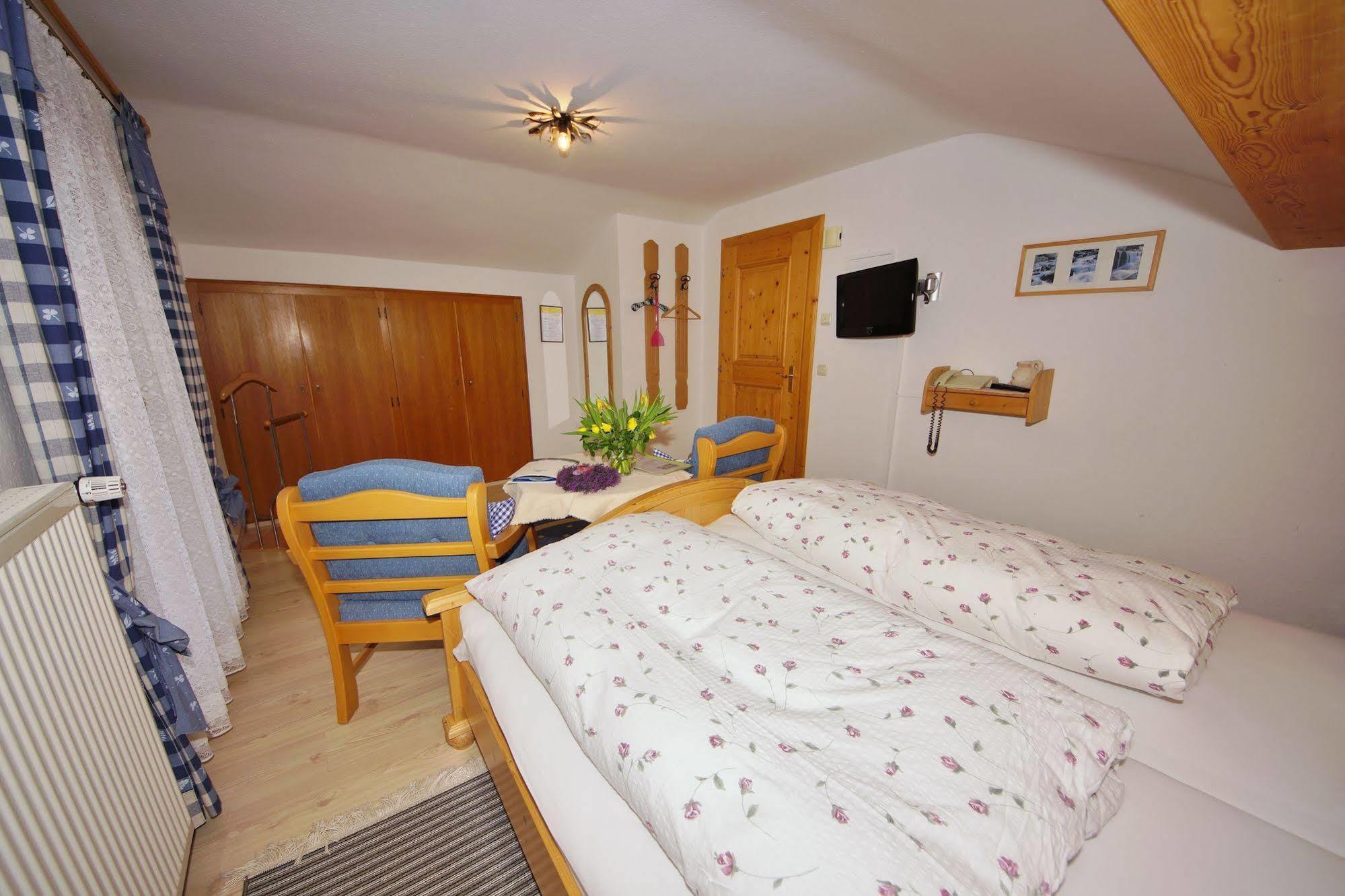 Ferienwohnung Johannesklause Mittenwald Exteriér fotografie